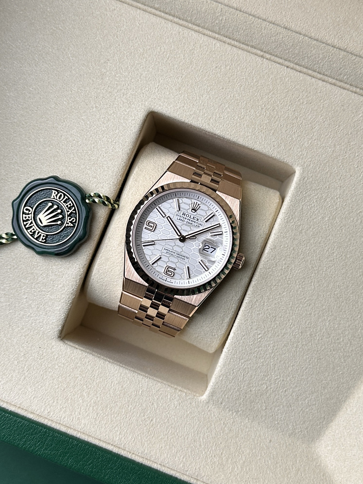 Land-Dweller 36mm Rose Gold