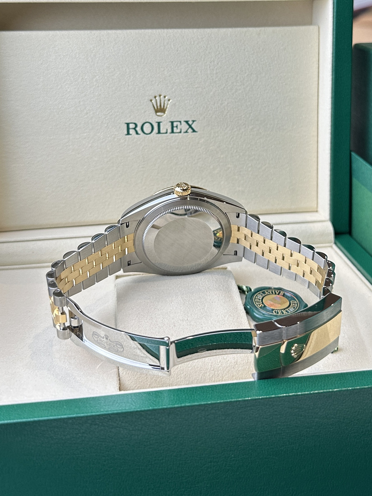Sky-Dweller 42mm Steel and Yellow Gold White Dial Jubilee bracelet