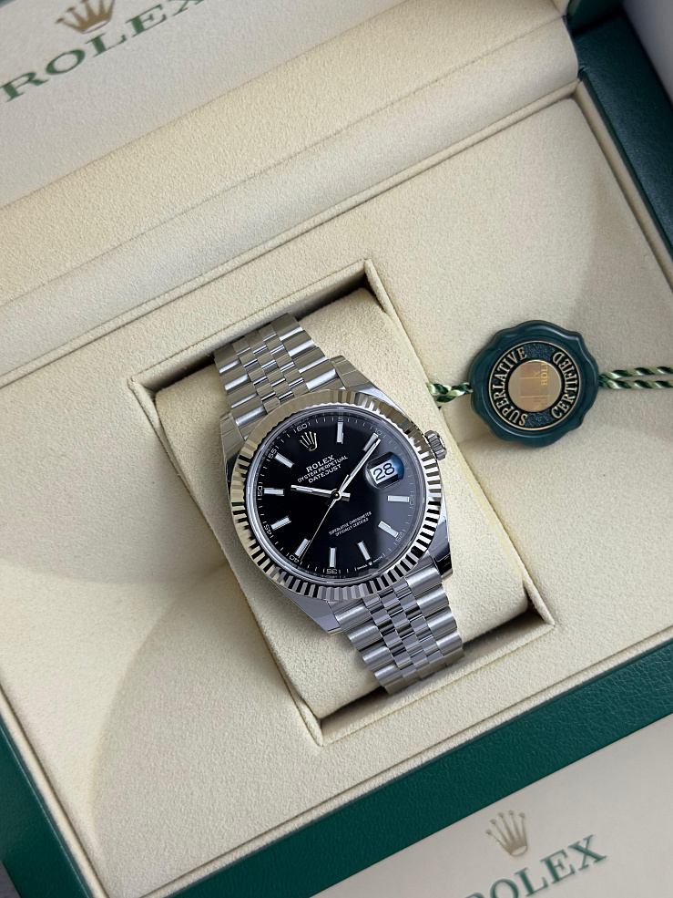 Datejust 41mm Steel & White Gold Black Dial Jubilee Bracelet