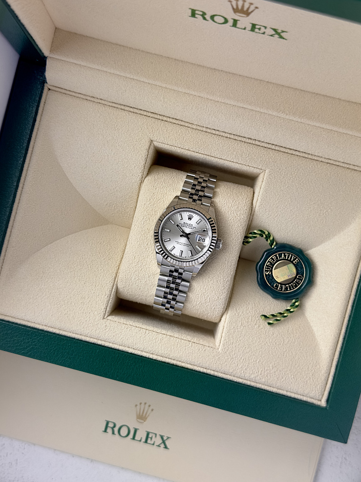 Lady-Datejust 28mm Steel & White gold Silver Dial Jubilee Bracelet