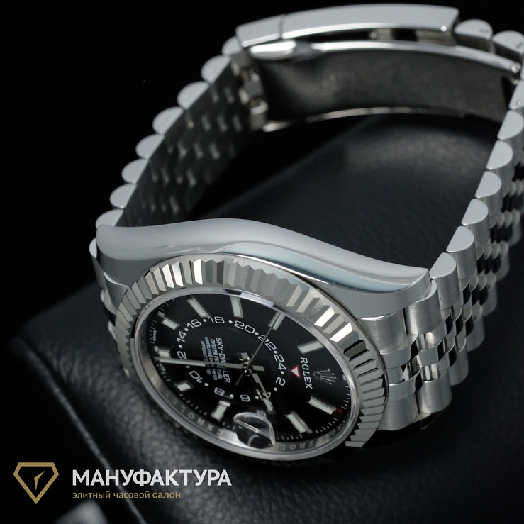 Sky-Dweller Steel Black Dial
