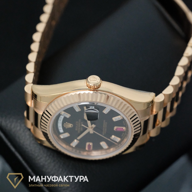 Day Date 41mm Black Diamond Ruby Dial