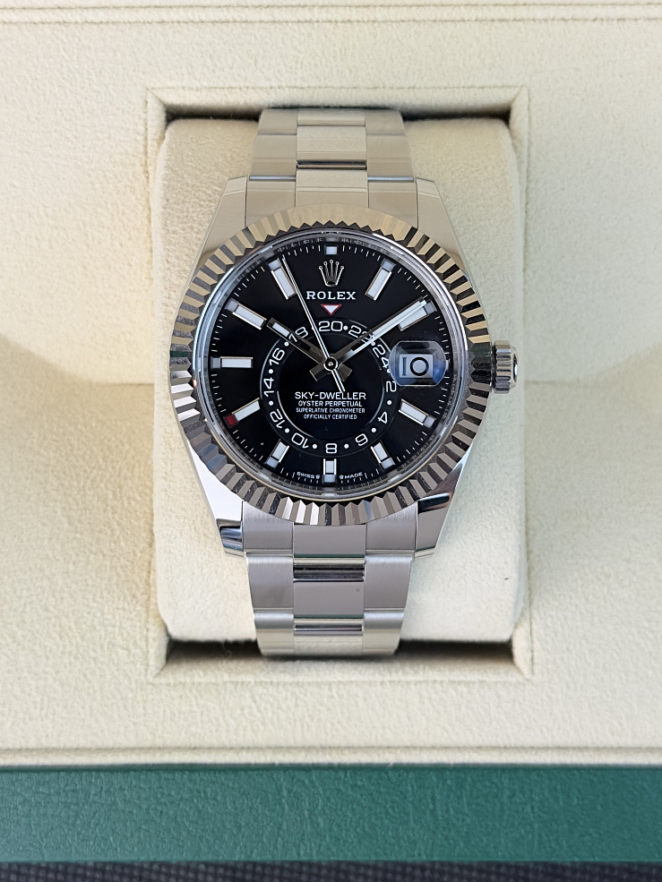Sky-Dweller Black Dial Oyster bracelet