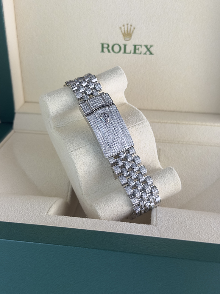 Datejust 41mm Full Pave Custom Diamonds Jubilee Bracelet
