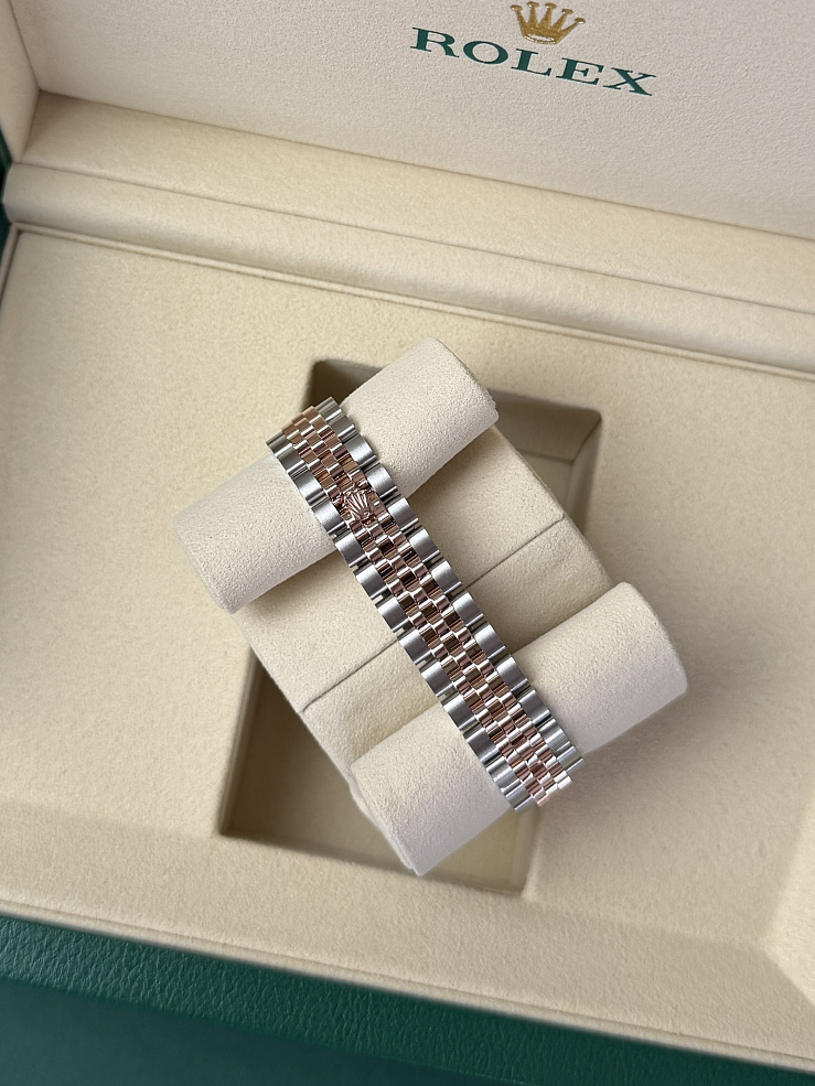 Lady-Datejust 28 mm Steel & Rose Gold White Roman Dial Jubilee Bracelet
