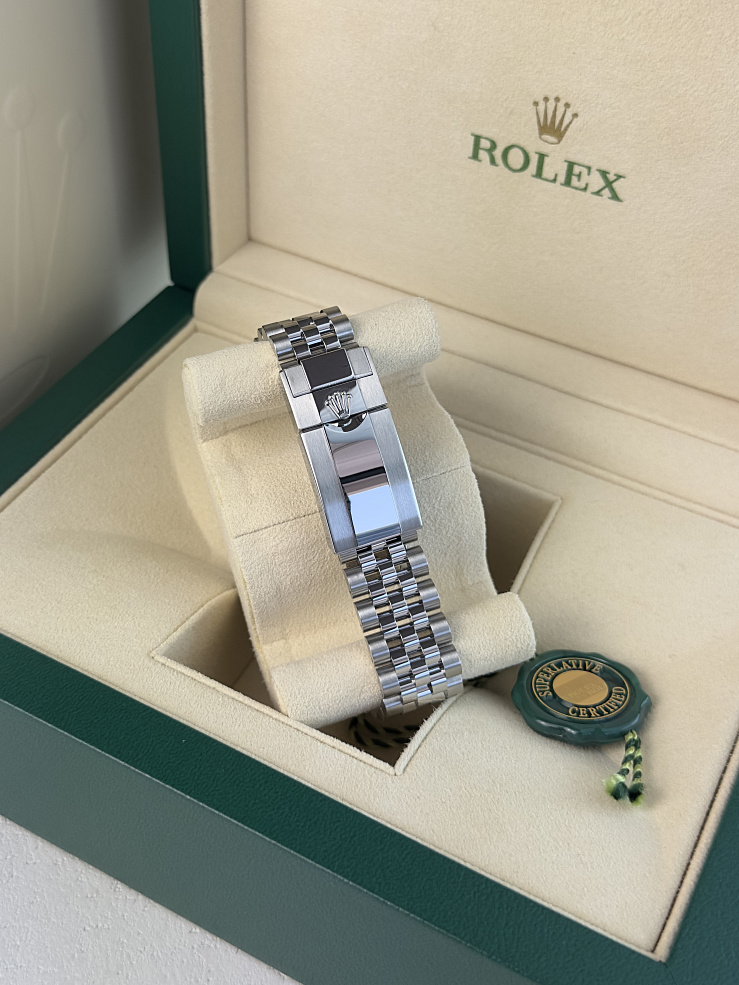 GMT-MASTER II &quot;Pepsi&quot; Jubilee bracelet