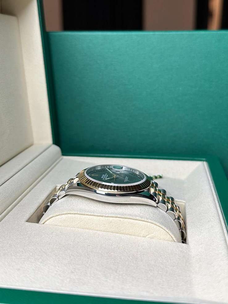 Datejust 41mm Steel & Yellow Gold Wimbledon Dial Jubilee Bracelet
