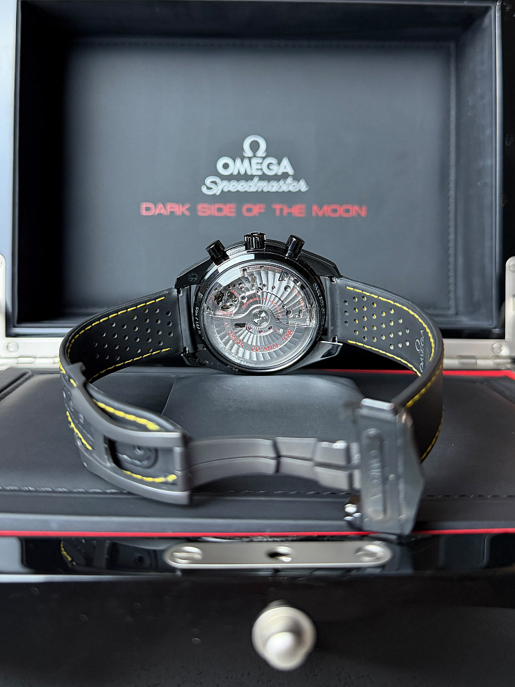  Speedmaster Dark Side of the Moon 