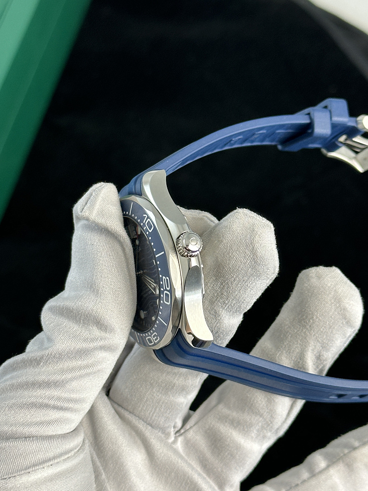 Seamaster DIVER 300M CO‑AXIAL MASTER CHRONOMETER 42 MM