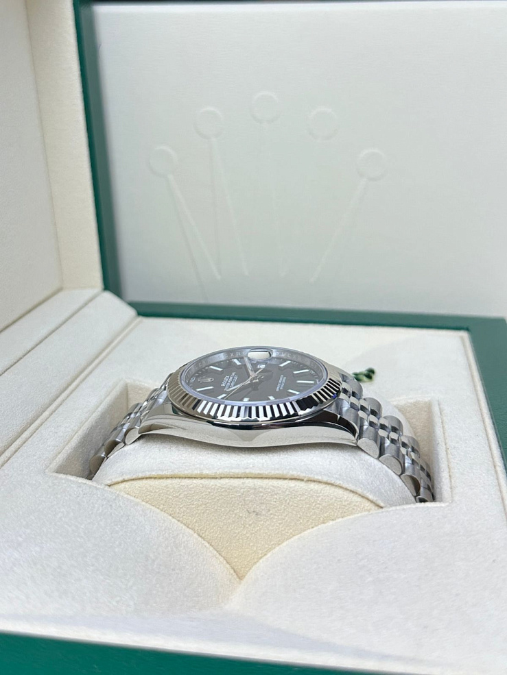 Datejust 41mm Steel & White gold Blue Dial Jubilee