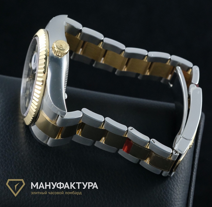 Sky-Dweller 42mm Steel and Yellow