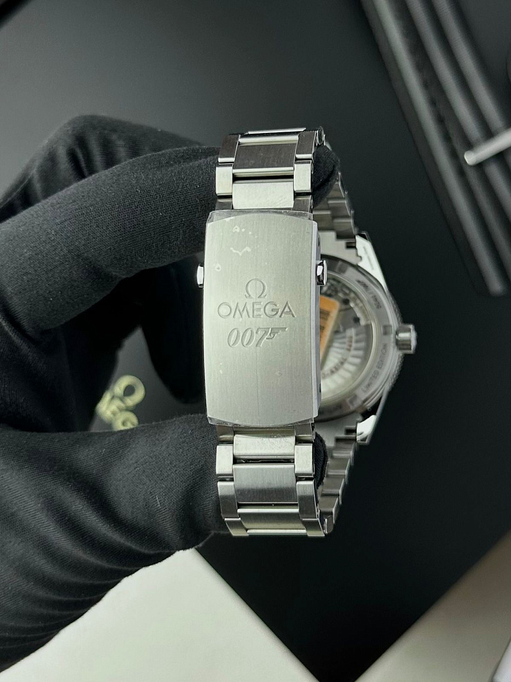 Seamaster 300 Spectre Edition 41mm