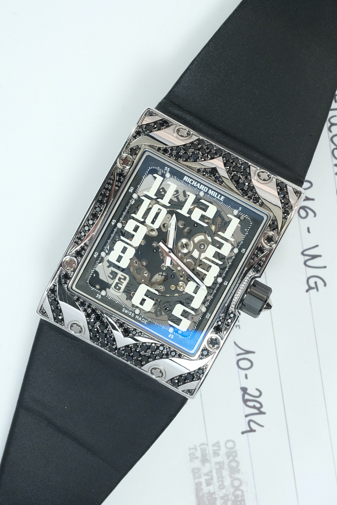 RM016 White Gold Piece Unique