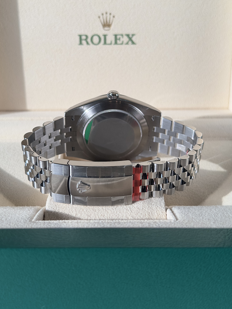 Datejust 41mm White Romain Dial Jubilee Bracelet