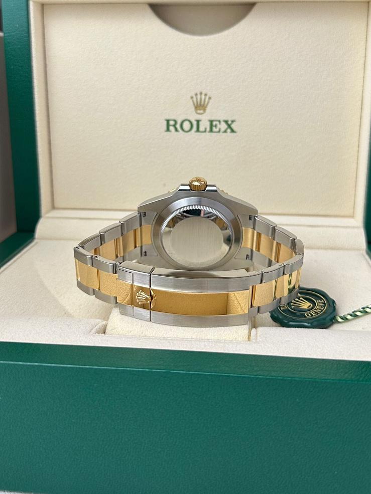 Submariner 41mm Steel & Gold Black