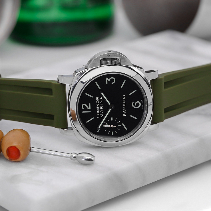 Panerai in stock in Dubai in Luxury watch boutique "WATCH LAB"