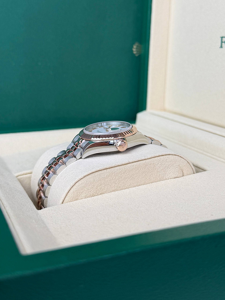 Lady-Datejust 28 mm Steel & Rose Gold White Roman Dial Jubilee Bracelet