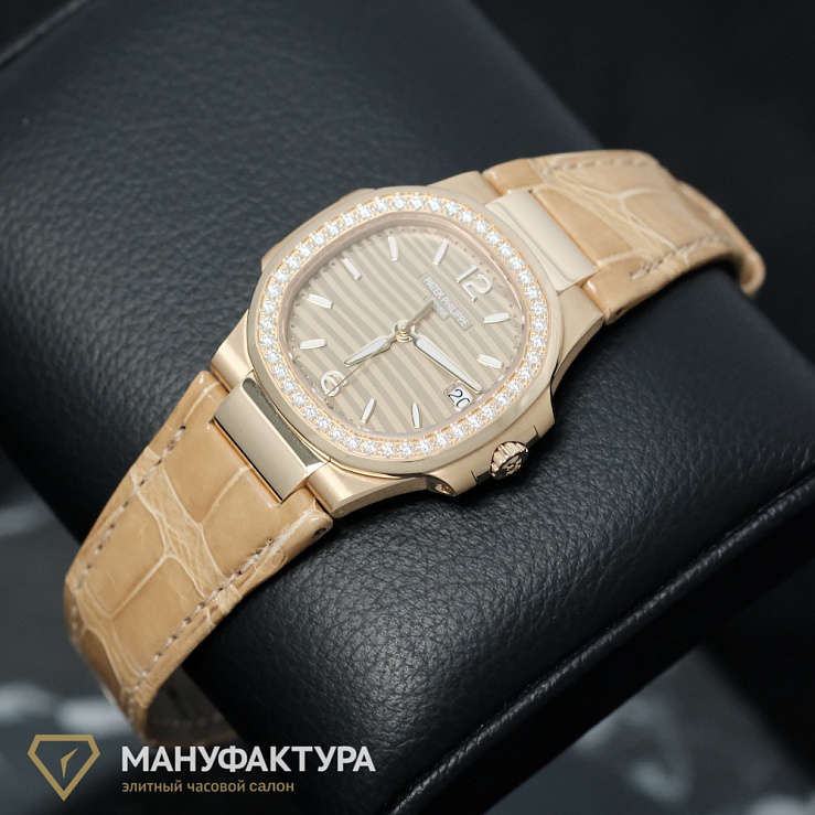 Nautilus Date Lady Rose Gold