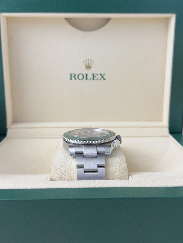 Submariner Date 40 mm Green &quot;Hulk&quot;