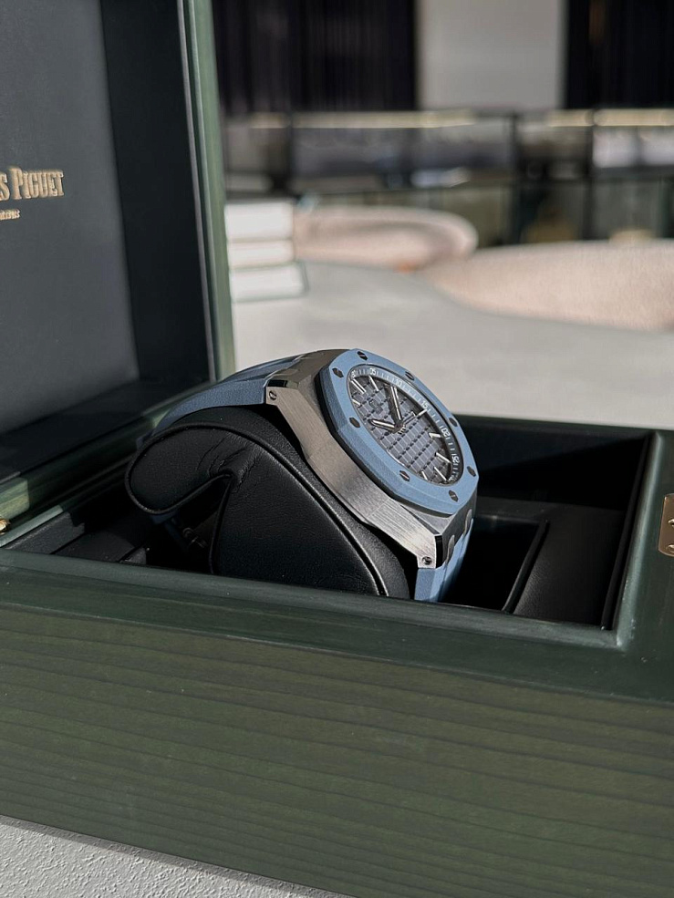 Royal Oak Offshore Selfwinding Smoked Blue 43mm