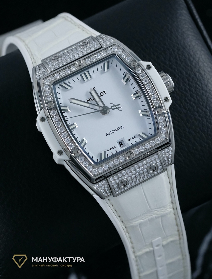 Spirit of Big Bang 39 Titanium Diamonds Paved White