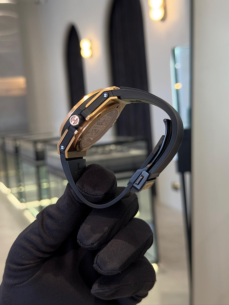 Big Bang Meca-10 King Gold 45 mm