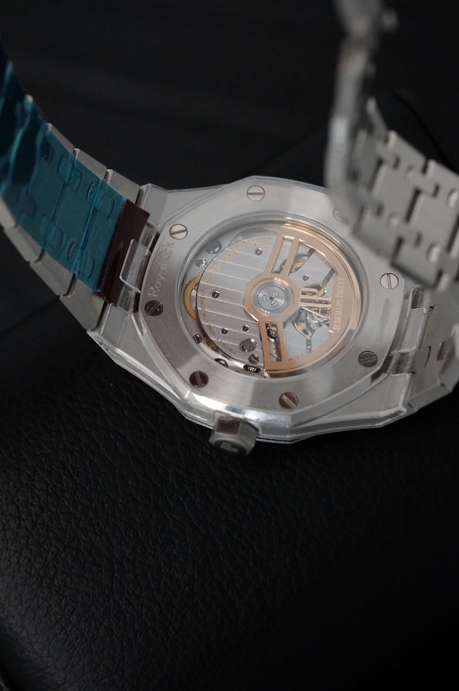Royal Oak  37 mm Grey Dial 15550ST.OO.