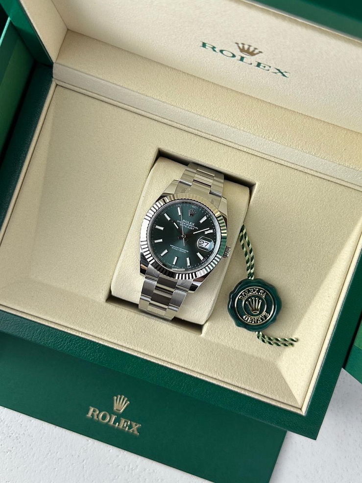 Datejust 41mm Steel & White Gold Mint Green Dial Oyster bracelet