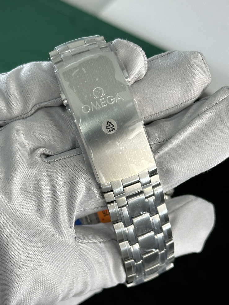 Seamaster DIVER 300M CO‑AXIAL MASTER CHRONOMETER 42 MM