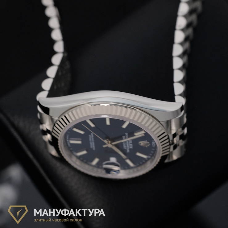Oyster Perpetual Datejust 41mm Blue Dial