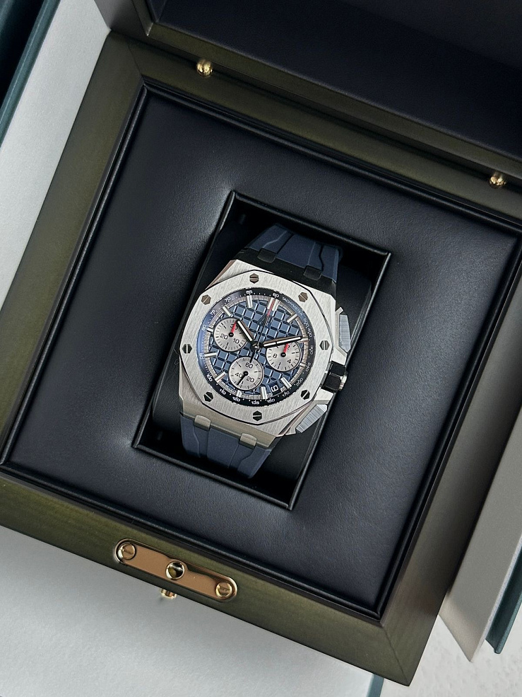 Royal Oak Offshore Selfwinding Chronograph Titanium 43mm Blue
