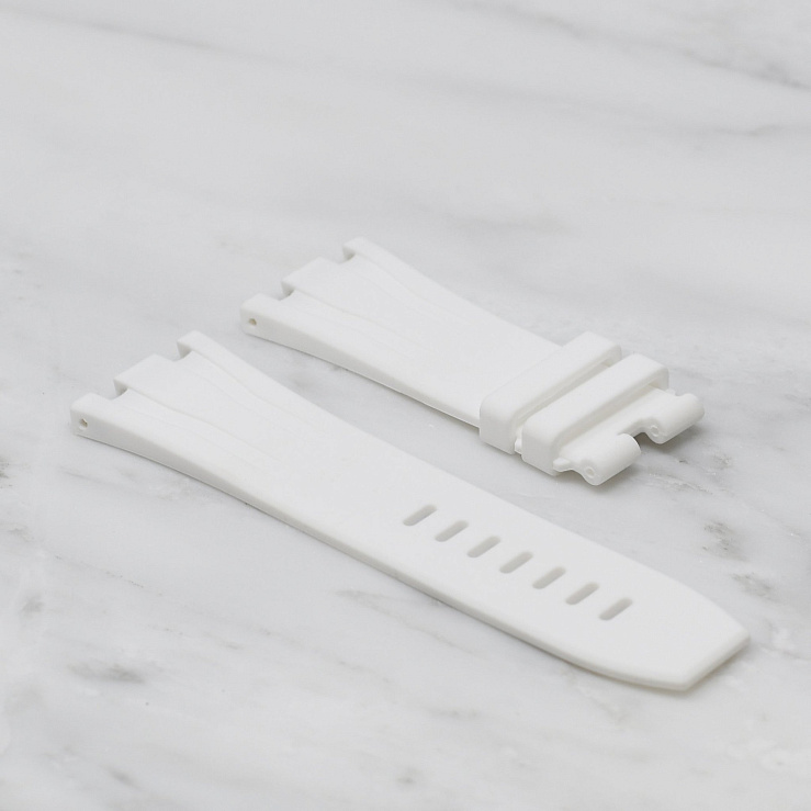 Audemars Piguet in stock in Dubai in Luxury watch boutique "WATCH LAB"