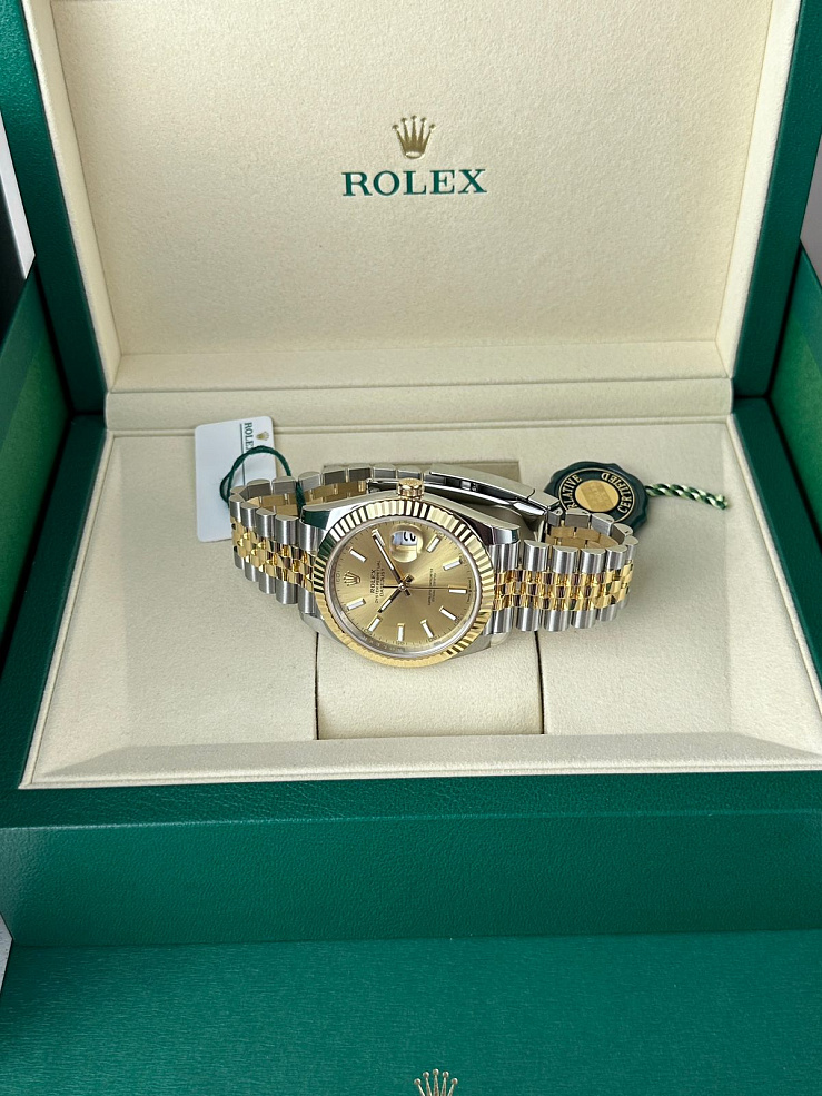 Datejust 41mm Steel & Yellow Gold Champagne dial Jubilee