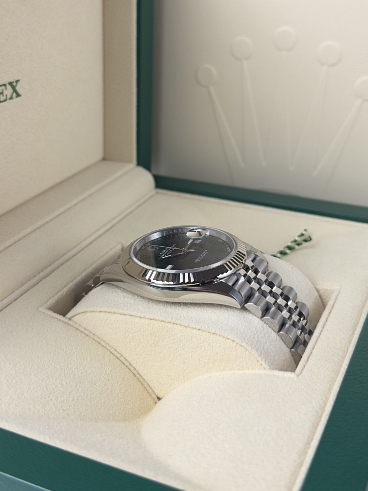 Datejust 41mm Steel & White gold Wimbledon dial Jubilee bracelet