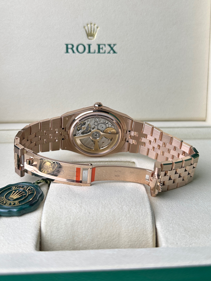 Land-Dweller 36mm Rose Gold