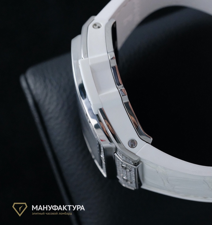 Spirit of Big Bang 39 Titanium Diamonds Paved White