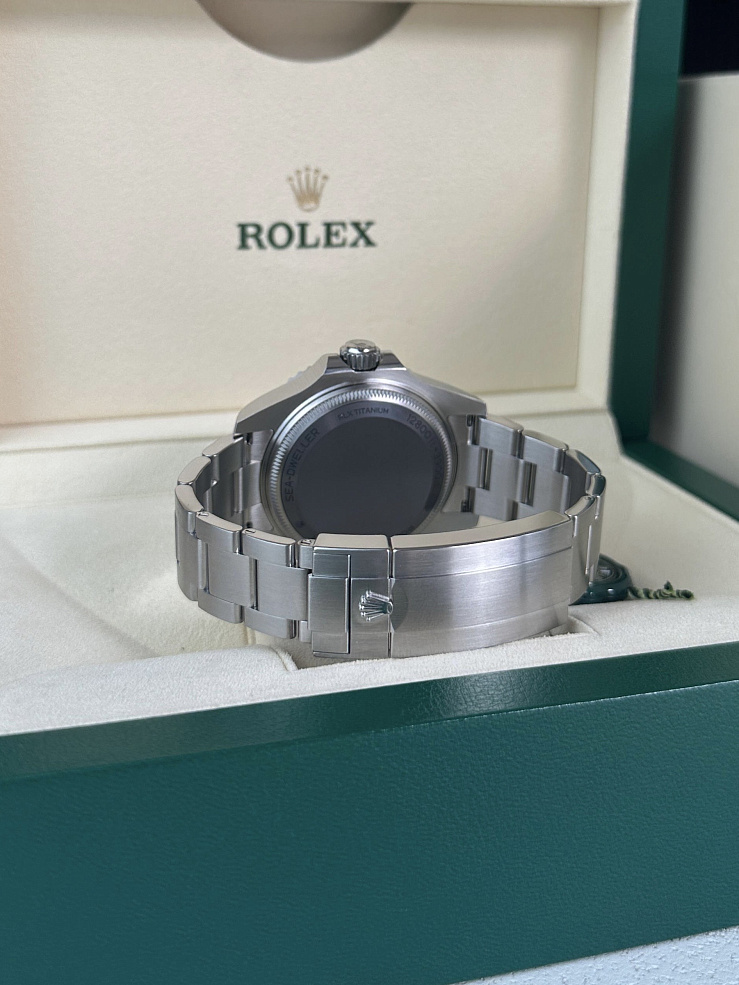 Sea-Dweller 44mm Steel