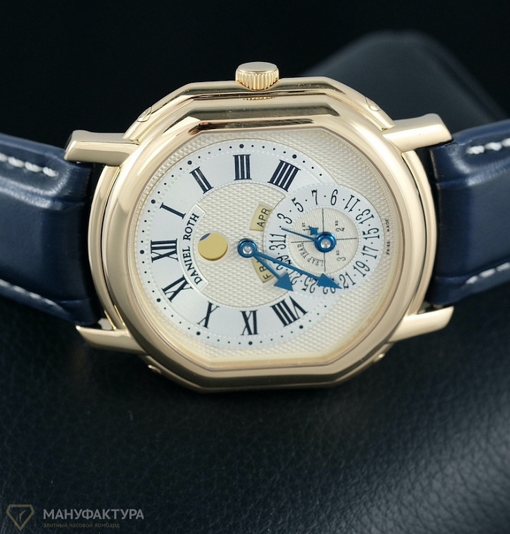 Perpetual Calendar Perpetual calendar with Moon Phase