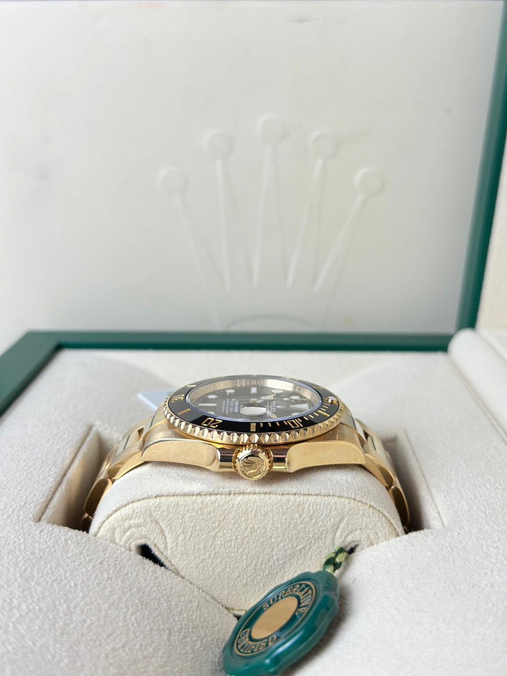 Submariner Date 41mm Yellow Gold Black