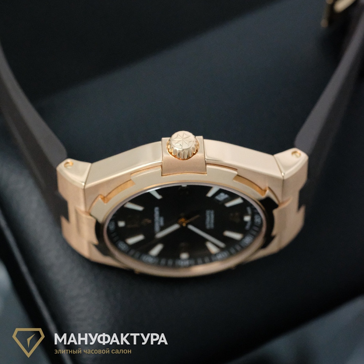 Overseas Automatic 42mm