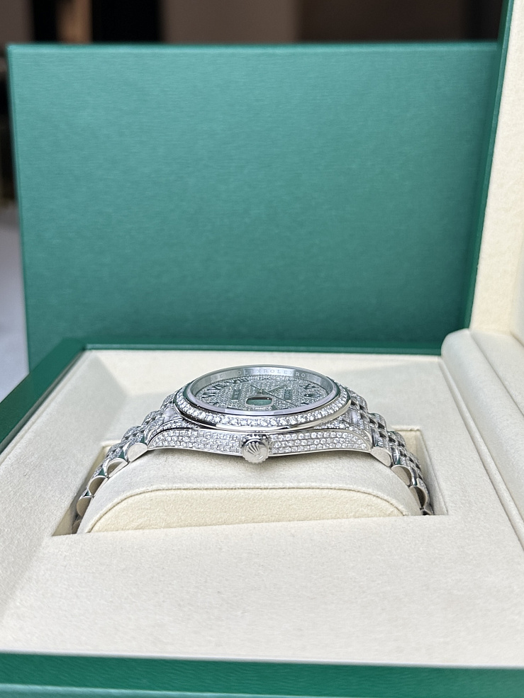 Datejust 41mm Full Pave Custom Diamonds Jubilee Bracelet