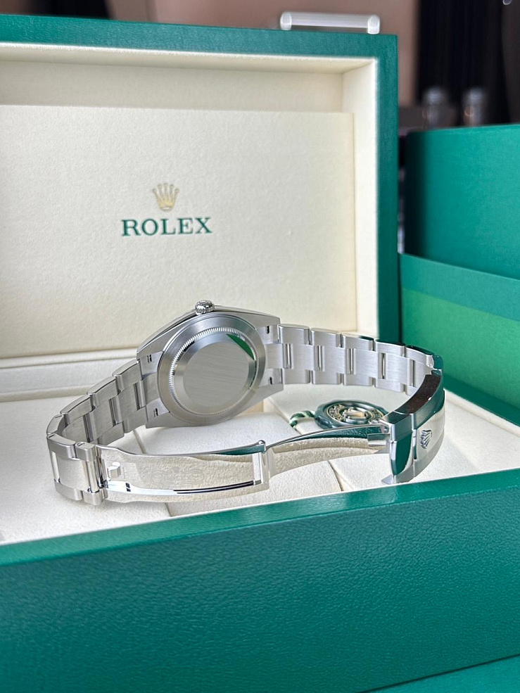 Datejust 41mm Steel & White Gold Mint Green Dial Oyster bracelet