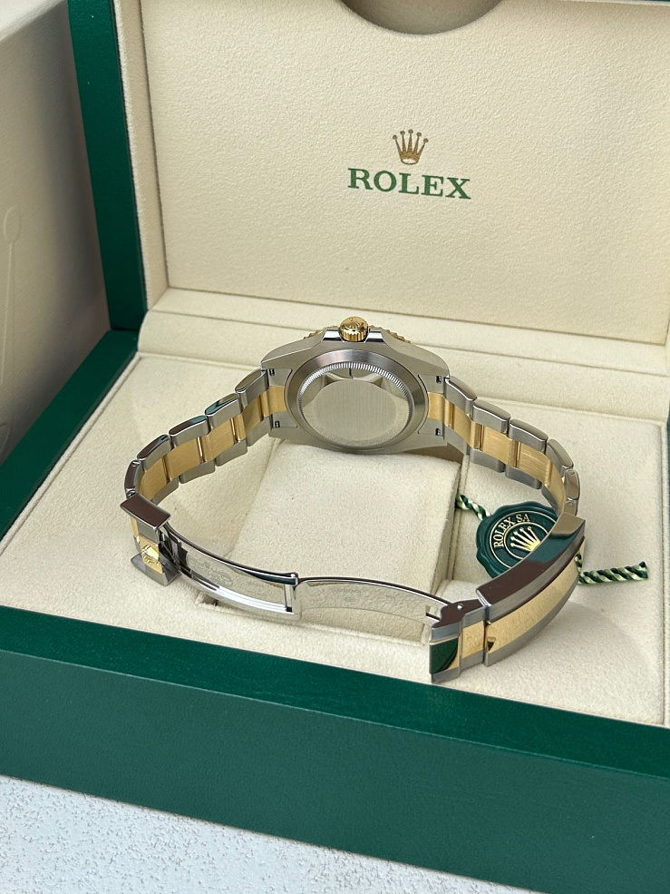 Submariner 41mm Steel & Gold Black