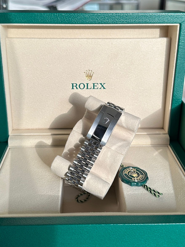 Datejust 41mm Steel & White gold Wimbledon dial Jubilee bracelet