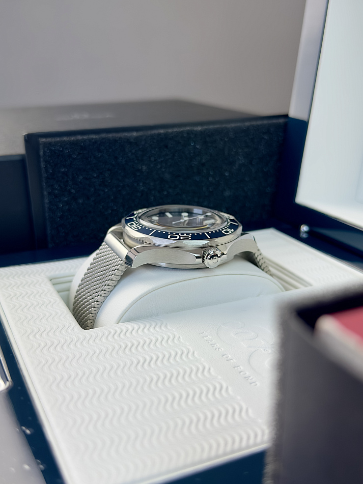Seamaster Diver 300 m 42 mm James Bond 60th anniversary