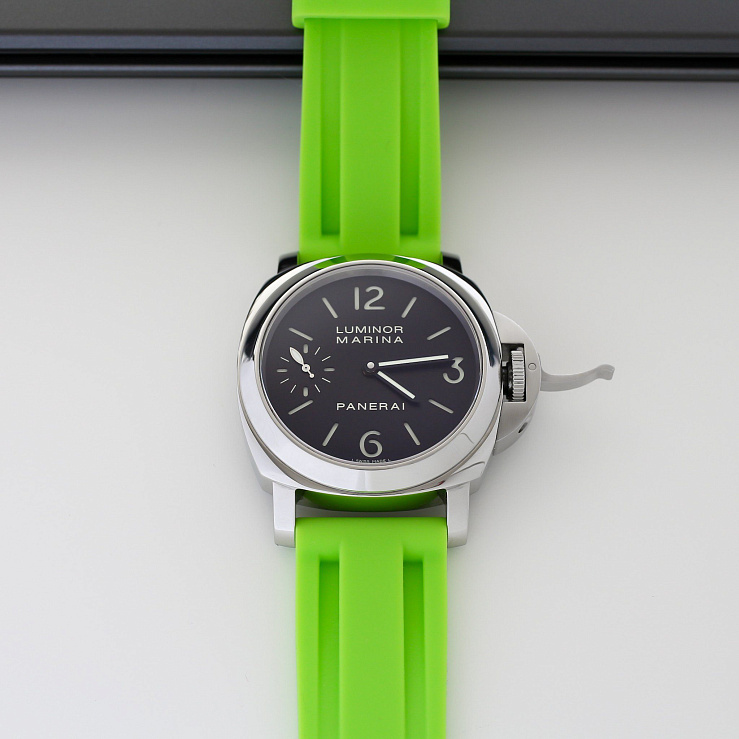 Panerai in stock in Dubai in Luxury watch boutique "WATCH LAB"