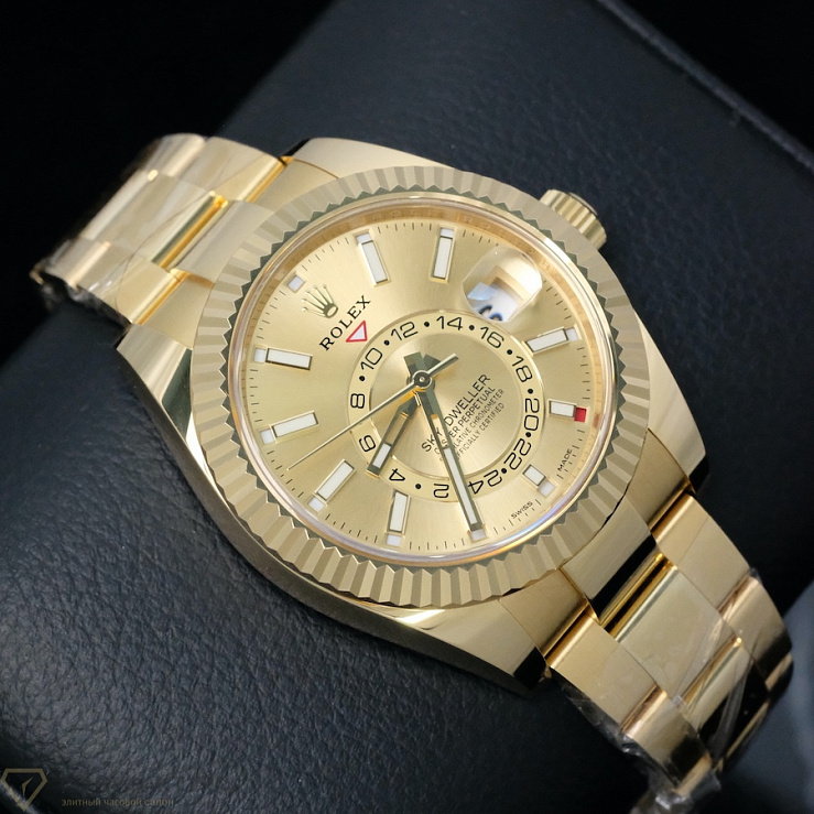 Sky-Dweller Yellow Gold