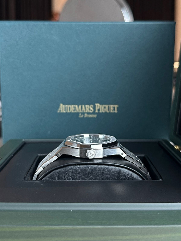 Royal Oak  37 mm Grey Dial