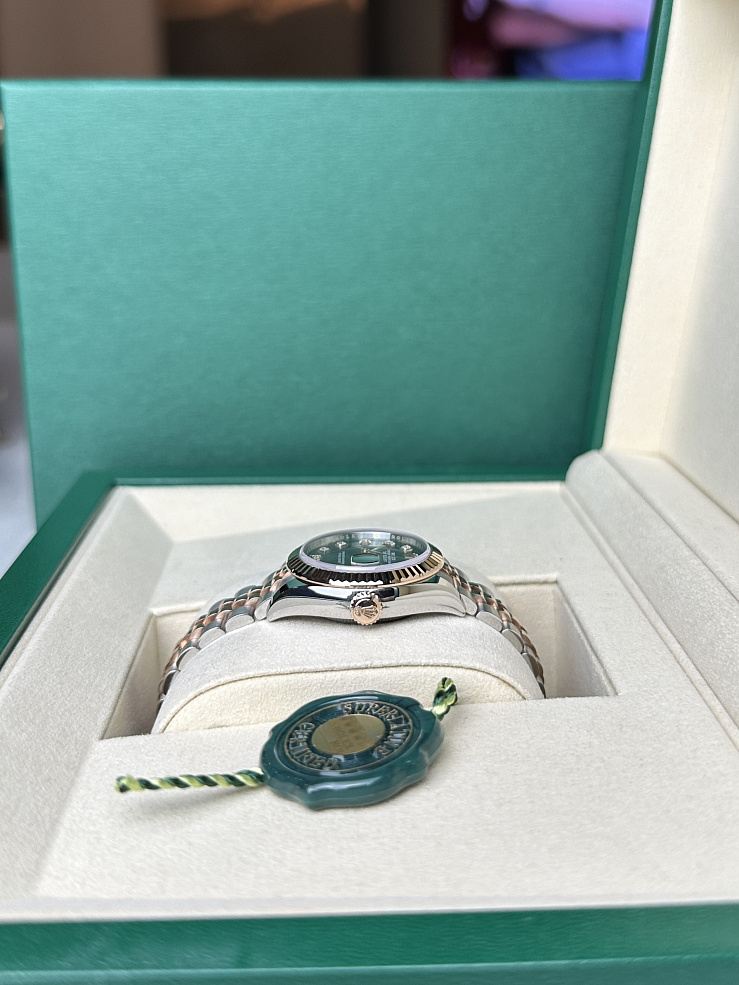 Lady-Datejust 28mm Steel & Rose Gold Olive Green Diamond Dial Jubilee