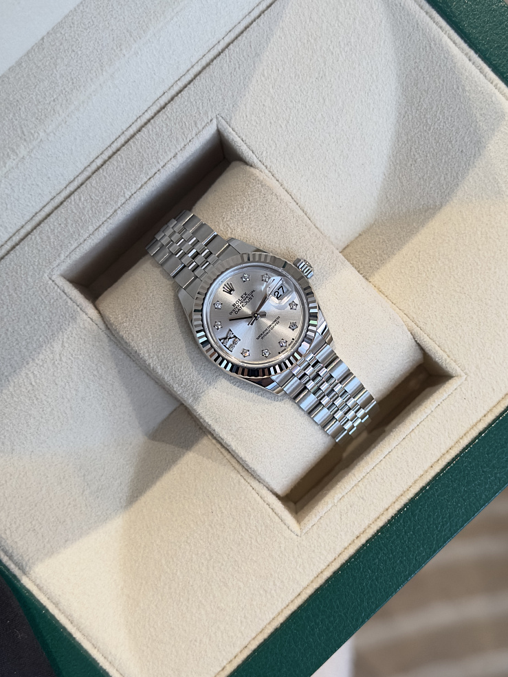 Lady-Datejust 28mm Steel & White Gold Silver Dial Diamonds Jubilee Bracelet